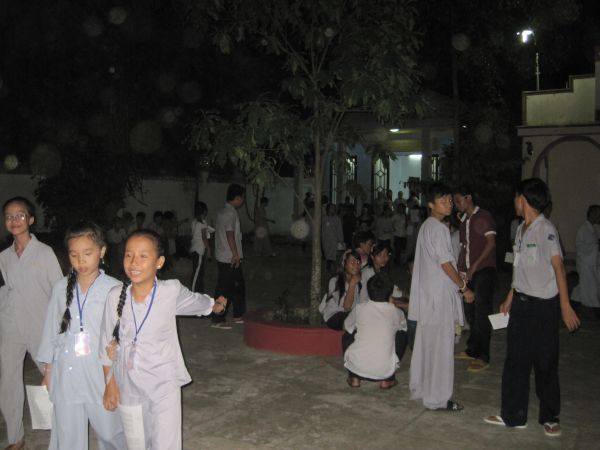 Hương sen mùa hạ hân hoan chuẩn bị giờ khai khóa