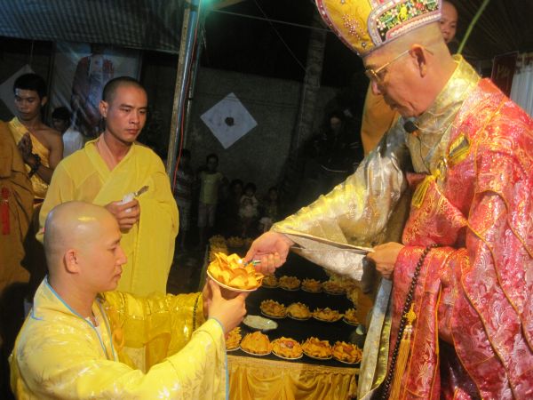 Chùa Quan Âm, Đồng Tháp tưng bừng chuẩn bị đại lễ Vu lan Báo hiếu