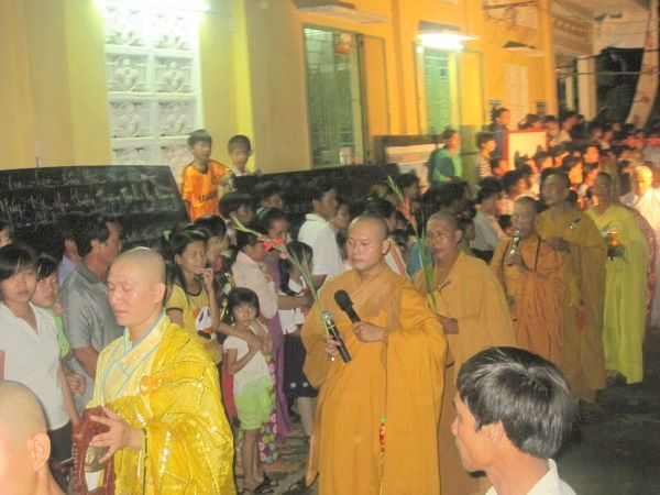 Chùa Quan Âm, Đồng Tháp tưng bừng chuẩn bị đại lễ Vu lan Báo hiếu