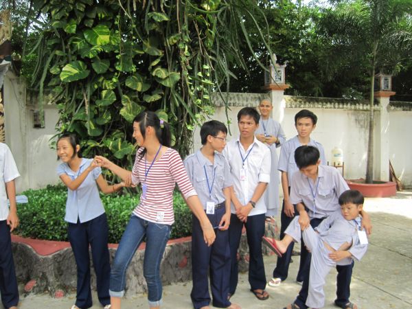 Chùm ảnh sinh hoạt khóa tu Hương sen mùa hạ