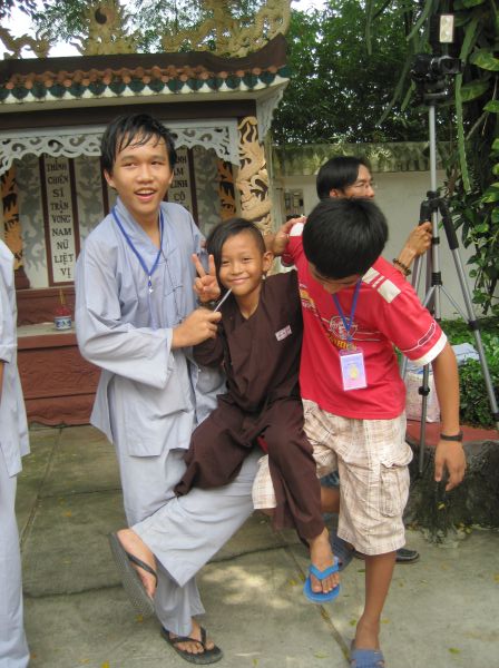 Chùm ảnh sinh hoạt khóa tu Hương sen mùa hạ