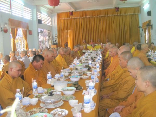 TP.HCM: Chùa Linh Sơn lễ Húy kỵ tưởng nhớ ân Sư