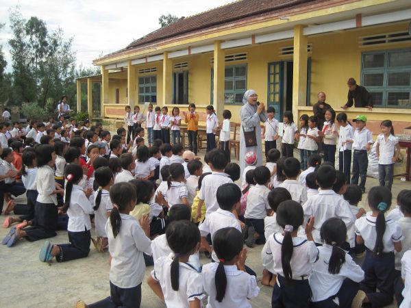 Phát 300 phần quà tại Quảng Nam và sự gặp gở người bạn chung trường ĐĐ. Thích Tâm Mẫn