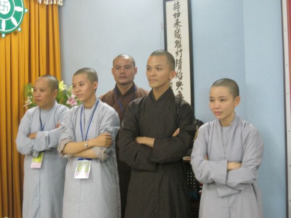 Trọn niềm hiếu đạo