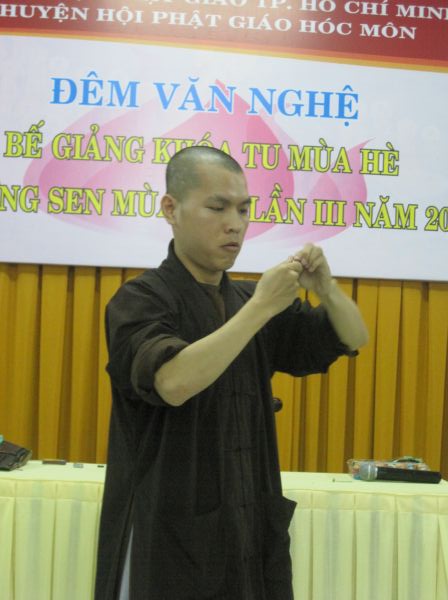 Trọn niềm hiếu đạo