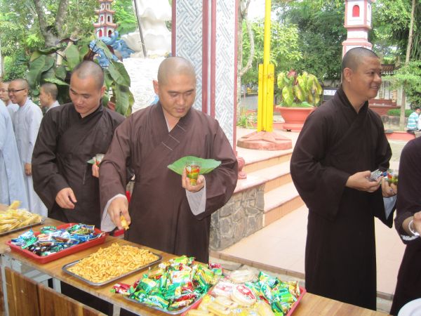 Tiệc trà chia tay