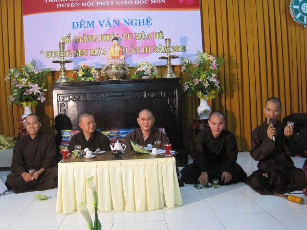 Tiệc trà chia tay