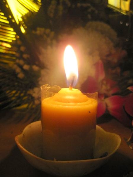 Quảng Ngãi: Huyền diệu đêm đốt nến cầu nguyện và phát 500 phần quà Trung thu