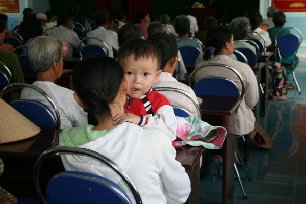 Đạo Phật Ngày Nay làm từ thiện tại Bà Rịa - Vũng Tàu