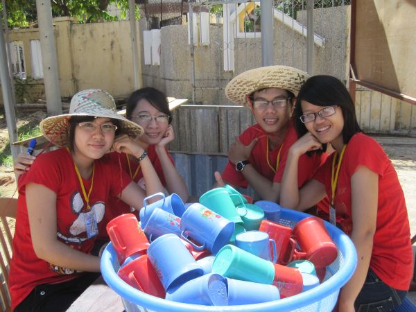 Hương hội hè – ngày đầu vào trại