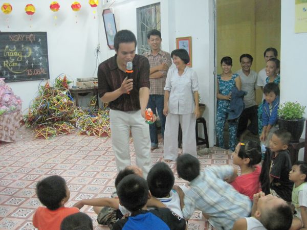 TPHCM: Đêm hội Trăng rằm tại chùa Giác Huệ