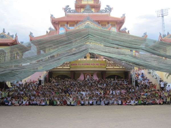 Hương hội hè – ngày đầu vào trại