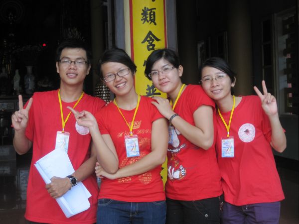 Hương hội hè – ngày đầu vào trại