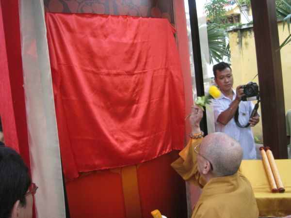 TP.HCM: Triển lãm bộ sưu tập hội họa đặc biệt “Bồ đề họa tâm”