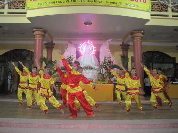 Chùm ảnh cuộc thi Văn nghệ và Duyên dáng áo lam của Hương hội hè 2010