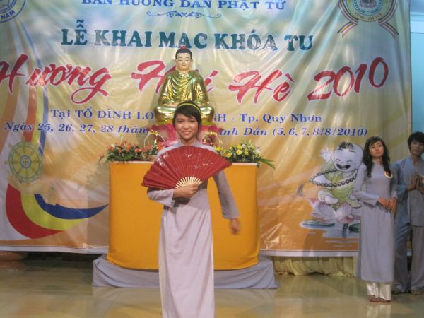 Chùm ảnh cuộc thi Văn nghệ và Duyên dáng áo lam của Hương hội hè 2010