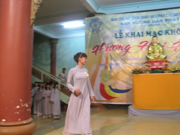 Chùm ảnh cuộc thi Văn nghệ và Duyên dáng áo lam của Hương hội hè 2010