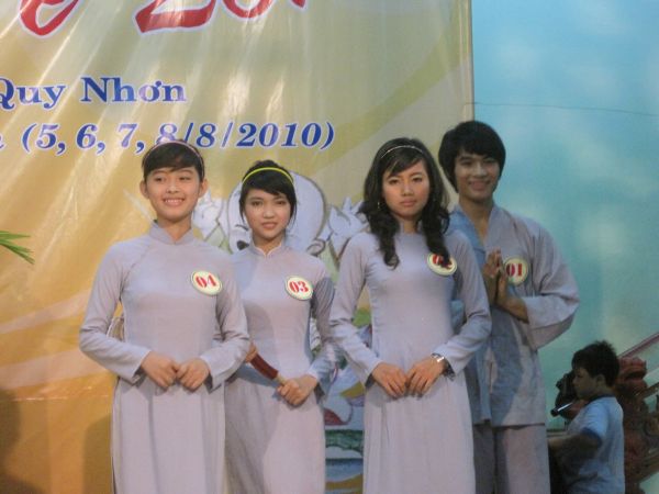 Chùm ảnh cuộc thi Văn nghệ và Duyên dáng áo lam của Hương hội hè 2010