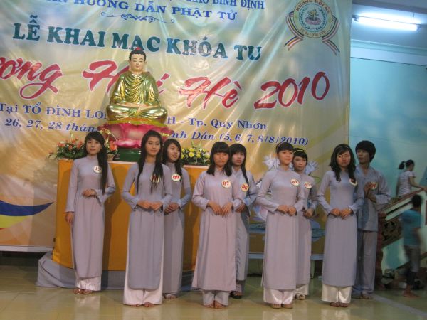 Chùm ảnh cuộc thi Văn nghệ và Duyên dáng áo lam của Hương hội hè 2010