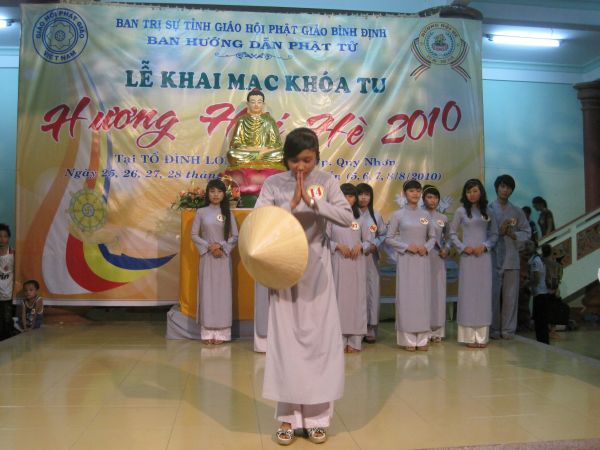 Chùm ảnh cuộc thi Văn nghệ và Duyên dáng áo lam của Hương hội hè 2010