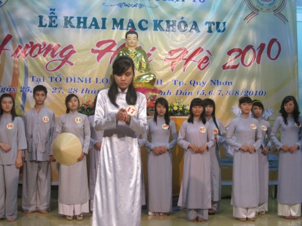 Chùm ảnh cuộc thi Văn nghệ và Duyên dáng áo lam của Hương hội hè 2010