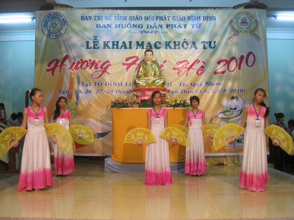 Chùm ảnh cuộc thi Văn nghệ và Duyên dáng áo lam của Hương hội hè 2010