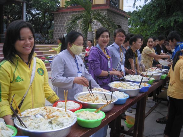 Chùm ảnh sinh hoạt ngày thứ ba khóa tu Hương hội hè - Bình Định