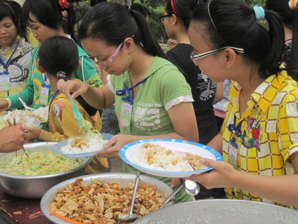 Chùm ảnh sinh hoạt ngày thứ ba khóa tu Hương hội hè - Bình Định