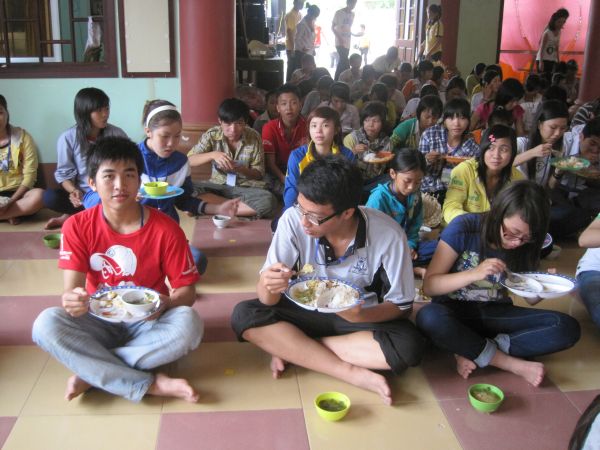 Chùm ảnh sinh hoạt ngày thứ ba khóa tu Hương hội hè - Bình Định