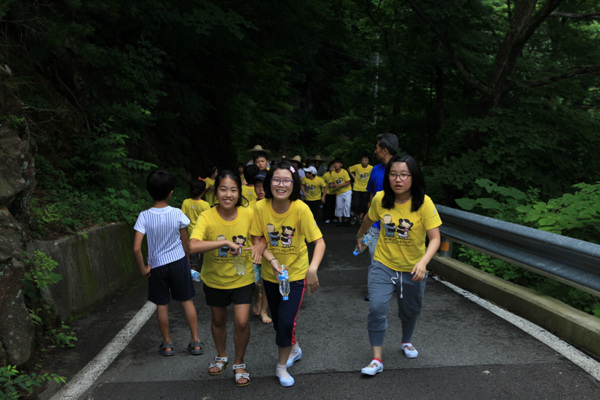 Hình ảnh  khóa tu mùa Hè cho Thanh thiếu niên  tại Tổ đình Hải Ấn Cổ Tự (Haeinsa) Hàn Quốc