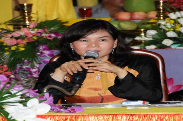 Buổi tọa đàm &quot;Tình yêu thương và mầm sống&quot;