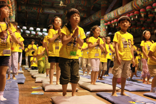 Hình ảnh  khóa tu mùa Hè cho Thanh thiếu niên  tại Tổ đình Hải Ấn Cổ Tự (Haeinsa) Hàn Quốc