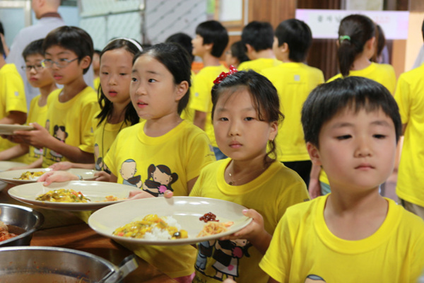 Hình ảnh  khóa tu mùa Hè cho Thanh thiếu niên  tại Tổ đình Hải Ấn Cổ Tự (Haeinsa) Hàn Quốc