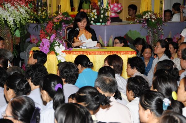 Buổi tọa đàm &quot;Tình yêu thương và mầm sống&quot;