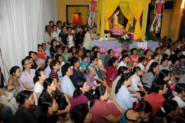 Buổi tọa đàm &quot;Tình yêu thương và mầm sống&quot;