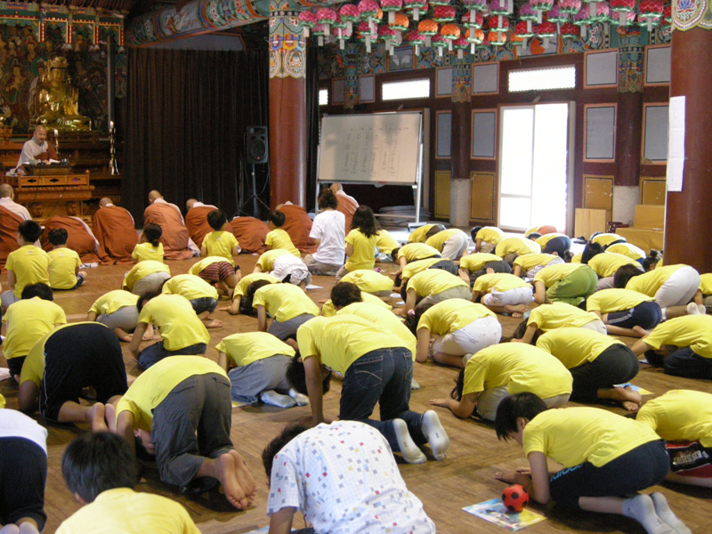 Hình ảnh  khóa tu mùa Hè cho Thanh thiếu niên  tại Tổ đình Hải Ấn Cổ Tự (Haeinsa) Hàn Quốc
