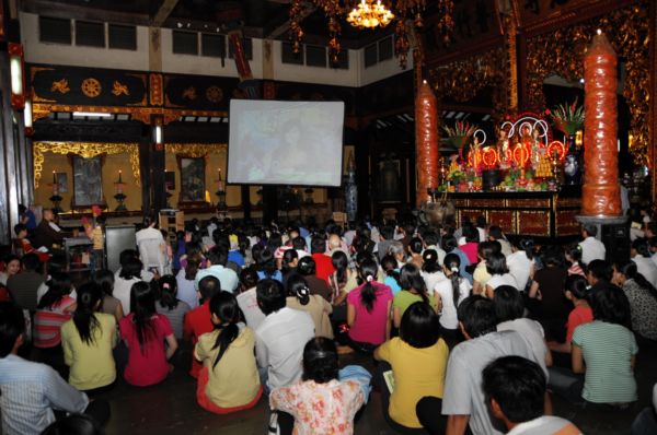 Buổi tọa đàm &quot;Tình yêu thương và mầm sống&quot;