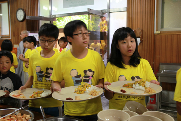 Hình ảnh  khóa tu mùa Hè cho Thanh thiếu niên  tại Tổ đình Hải Ấn Cổ Tự (Haeinsa) Hàn Quốc