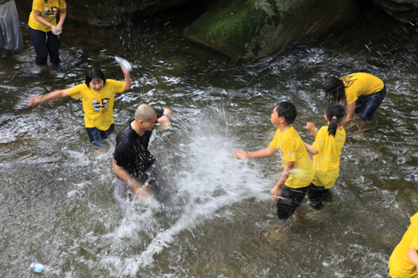 Hình ảnh  khóa tu mùa Hè cho Thanh thiếu niên  tại Tổ đình Hải Ấn Cổ Tự (Haeinsa) Hàn Quốc