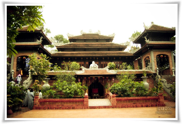Nét chùa Huế