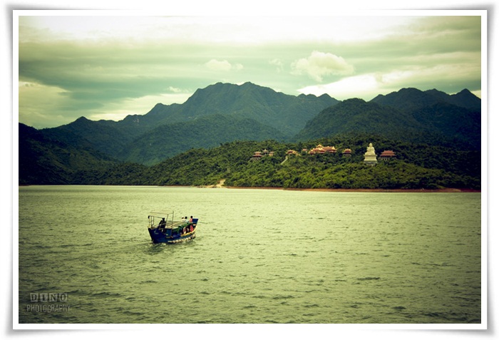Một thoáng Trúc Lâm Bạch Mã