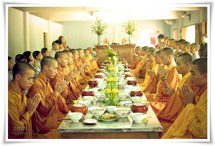 Nét chùa Huế