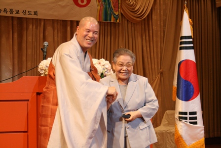 Ngài Tổng Thư Ký Phật giáo Hàn Quốc ký Hiệp định Relef tại văn phòng UNESCO Hoa Kỳ