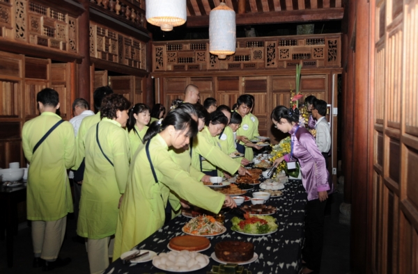 Chương trình “Thân Tâm An Lạc” với Đêm Pháp Hoa huyền diệu