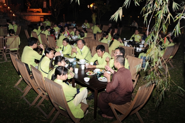 Chương trình “Thân Tâm An Lạc” với Đêm Pháp Hoa huyền diệu