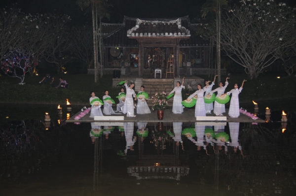 Chương trình “Thân Tâm An Lạc” với Đêm Pháp Hoa huyền diệu