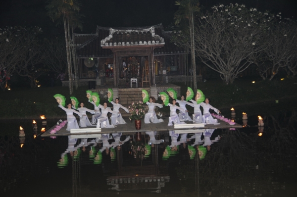 Chương trình “Thân Tâm An Lạc” với Đêm Pháp Hoa huyền diệu