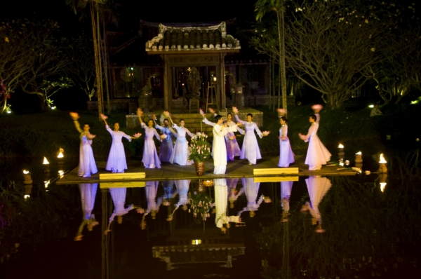 Chương trình “Thân Tâm An Lạc” với Đêm Pháp Hoa huyền diệu