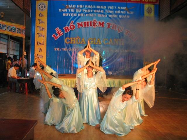 Đồng Nai - Đêm giao lưu văn nghệ mừng lễ bổ nhiệm trụ trì chùa Gia Canh