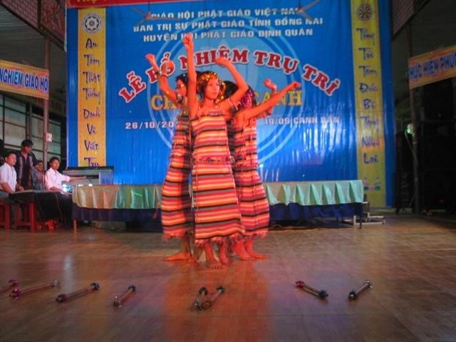 Đồng Nai - Đêm giao lưu văn nghệ mừng lễ bổ nhiệm trụ trì chùa Gia Canh